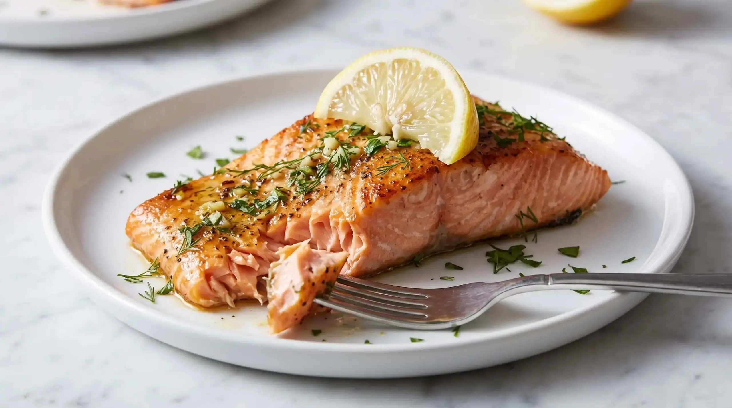Easy lactose-free salmon recipe with garlic butter and lemon